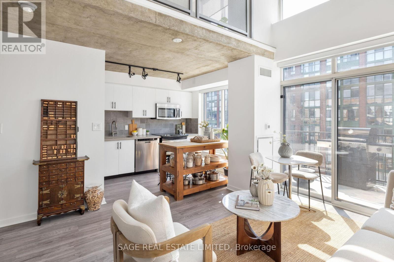 Photo 12 of 811 800 King Street W, Toronto ON
