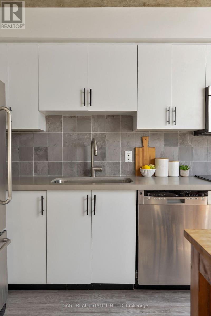 Photo 14 of 811 800 King Street W, Toronto ON