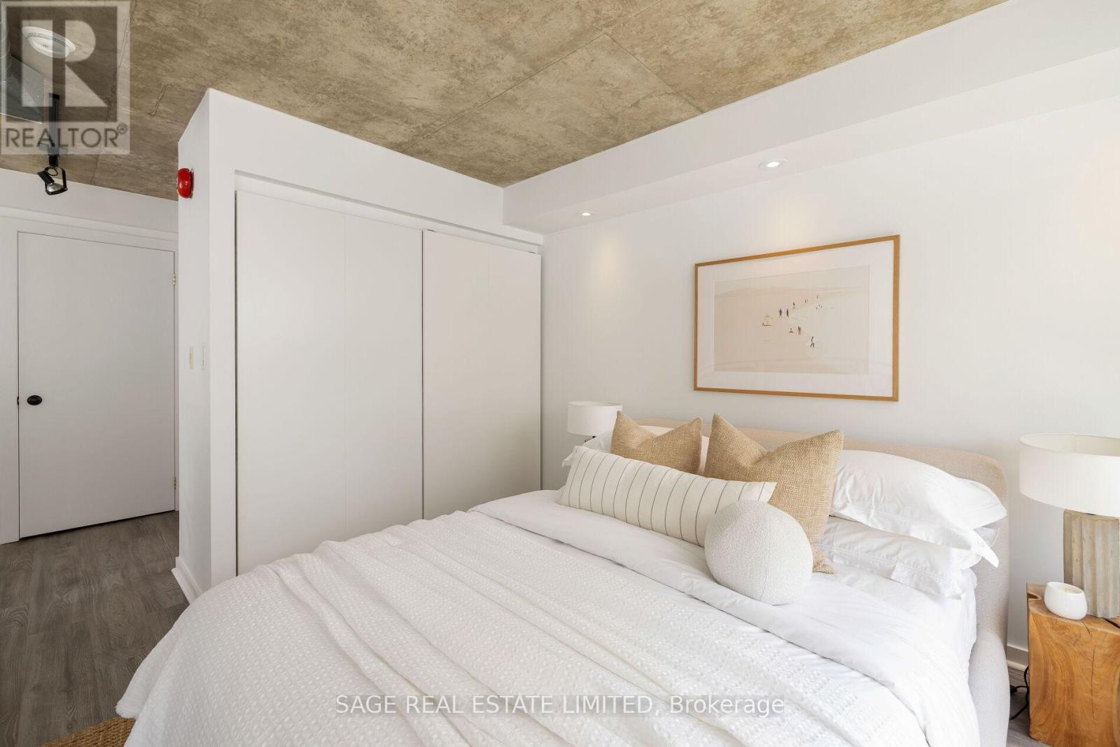 Photo 25 of 811 800 King Street W, Toronto ON