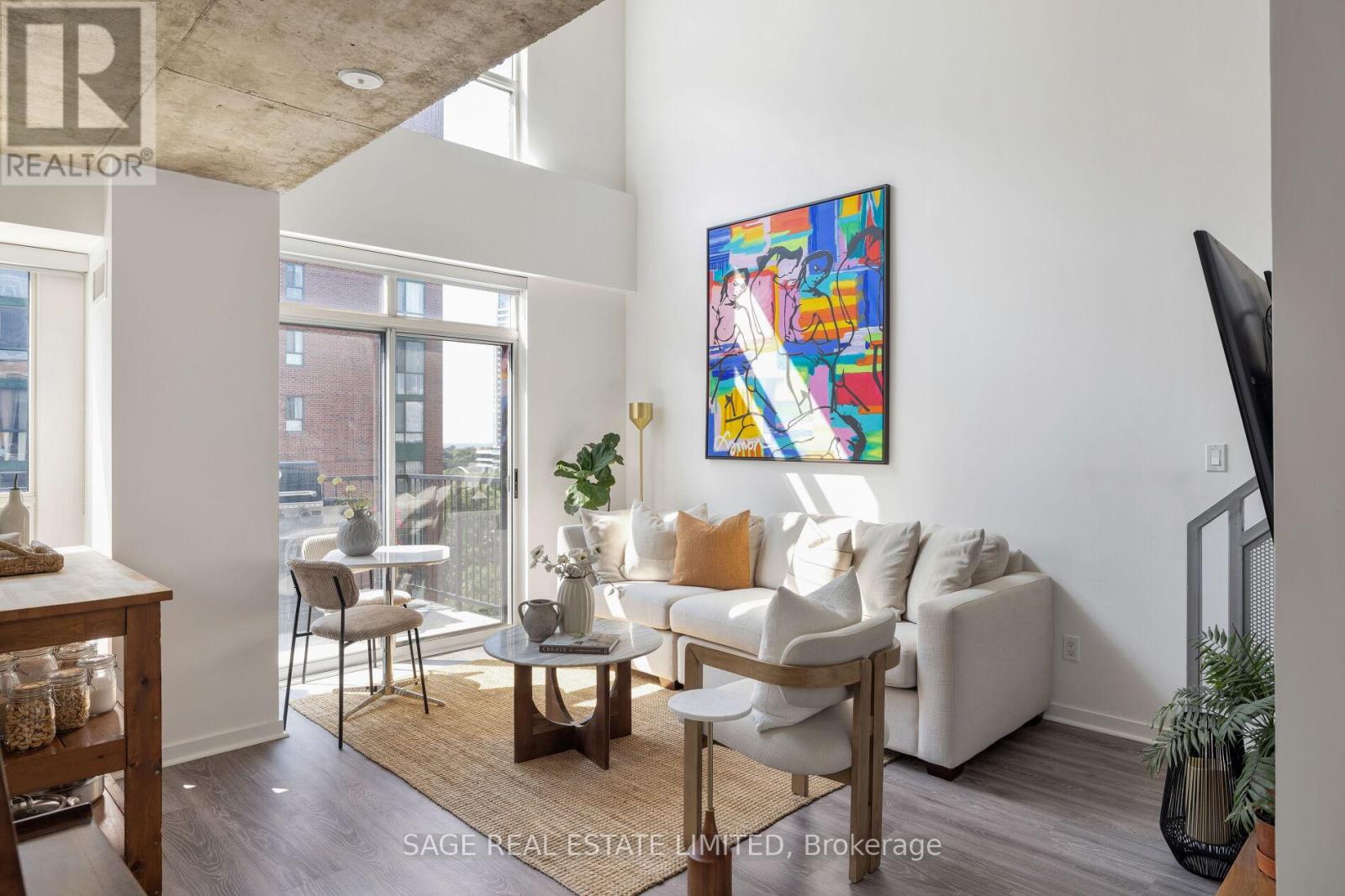 Photo 4 of 811 800 King Street W, Toronto ON