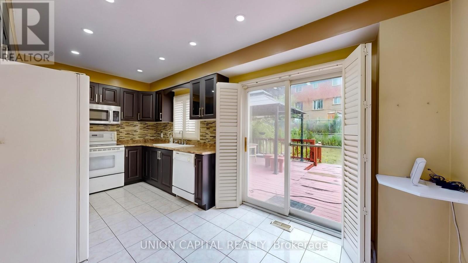 Photo 5 of 58 Reed Drive, Ajax ON