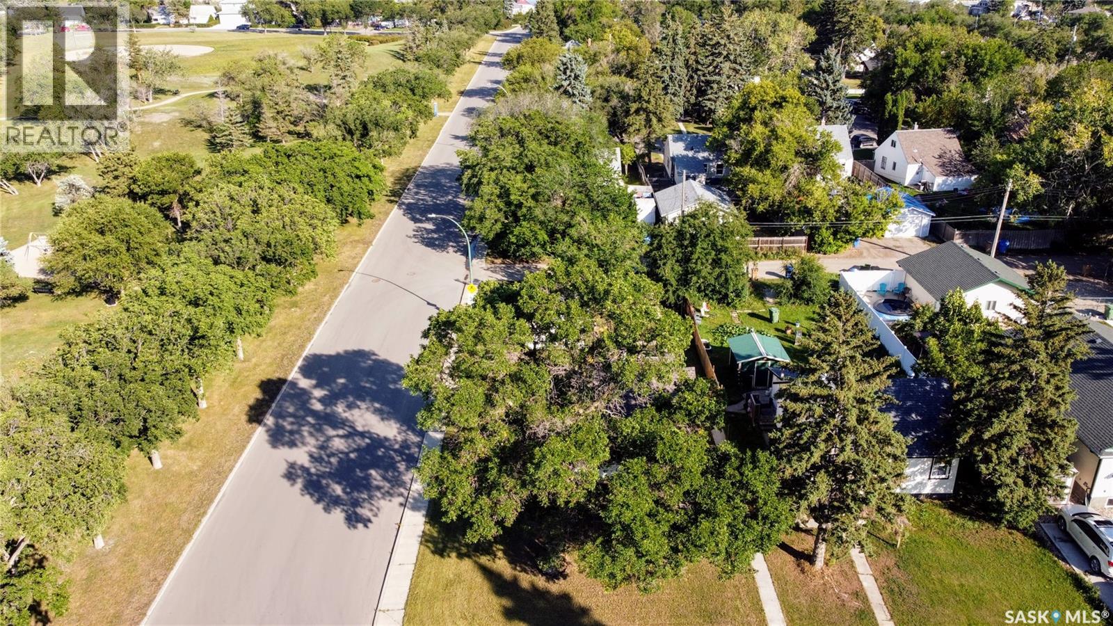Single Family House Bungalow for Sale in  Ingersoll CRESCENT Regina 