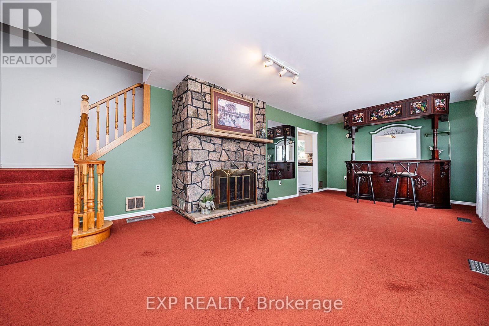 Photo 11 of 76 Sunset Beach Road, Georgina ON