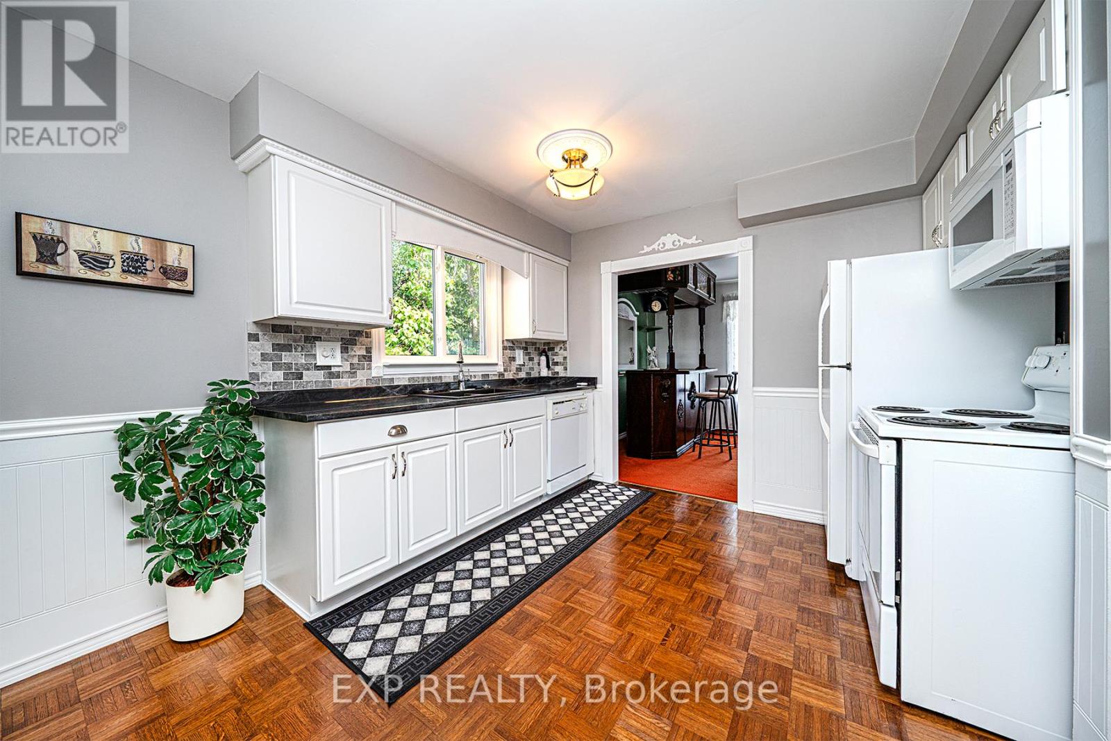 Photo 17 of 76 Sunset Beach Road, Georgina ON
