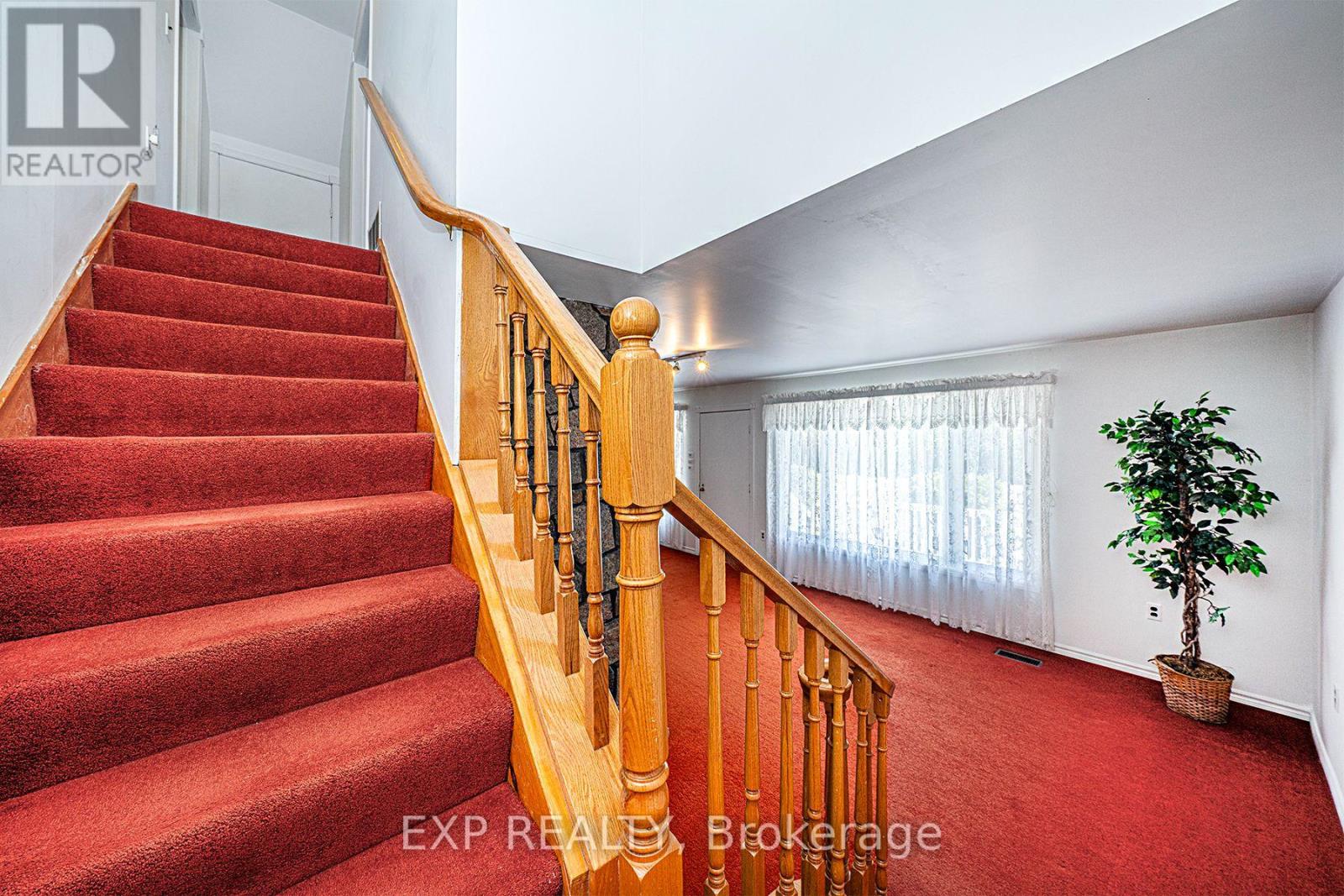 Photo 27 of 76 Sunset Beach Road, Georgina ON