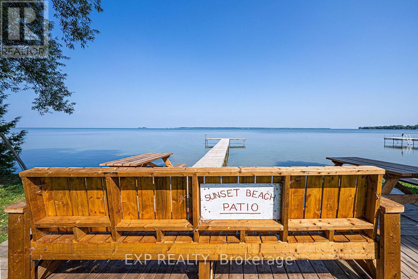 Photo 4 of 76 Sunset Beach Road, Georgina ON