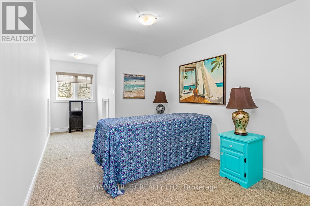 Photo 31 of 36 Savannah Crescent, Wasaga Beach ON