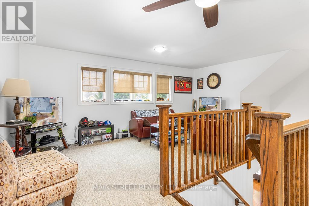 Photo 33 of 36 Savannah Crescent, Wasaga Beach ON