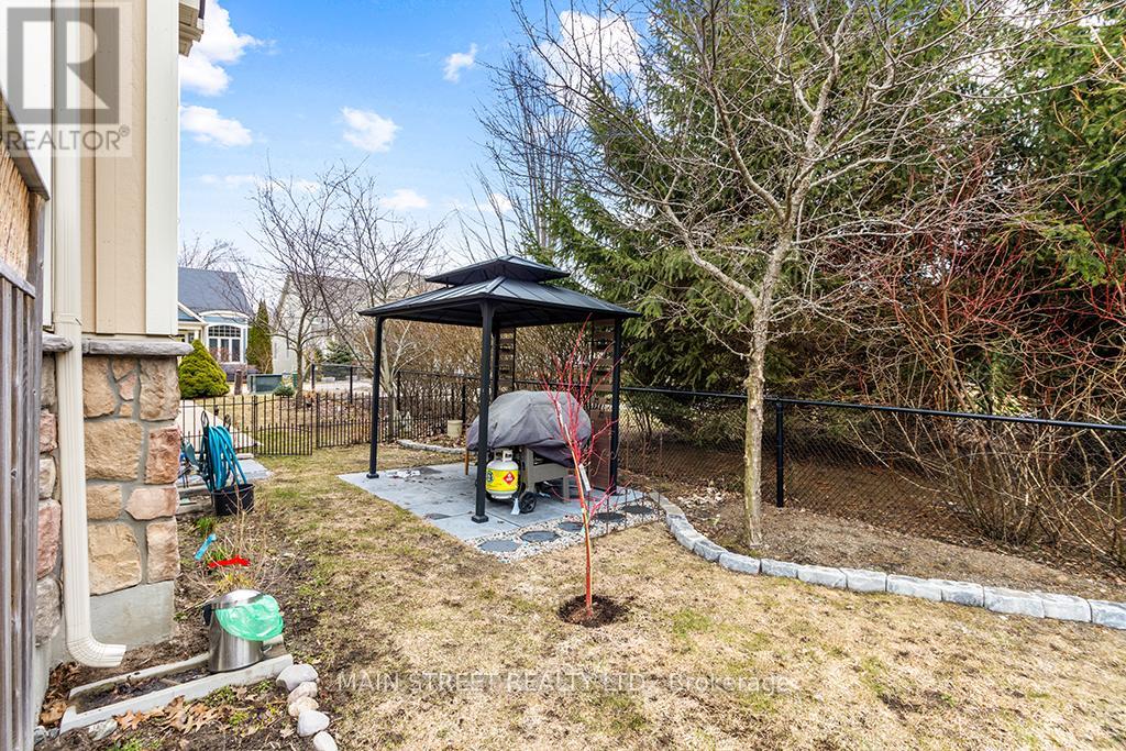 Photo 9 of 36 Savannah Crescent, Wasaga Beach ON