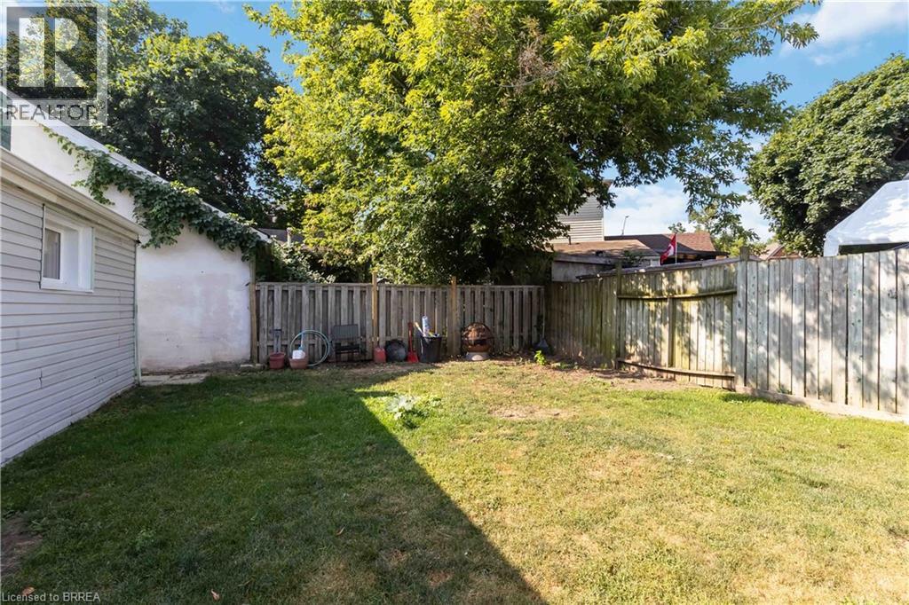 Photo 27 of 72 Murray Street, Brantford ON