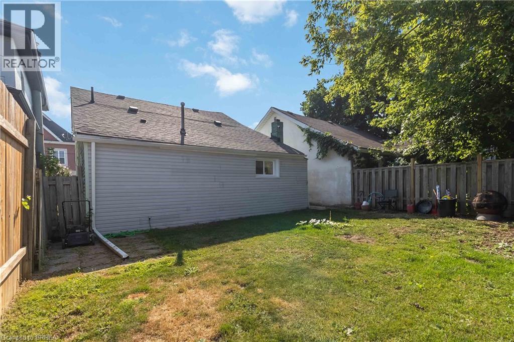 Photo 26 of 72 Murray Street, Brantford ON