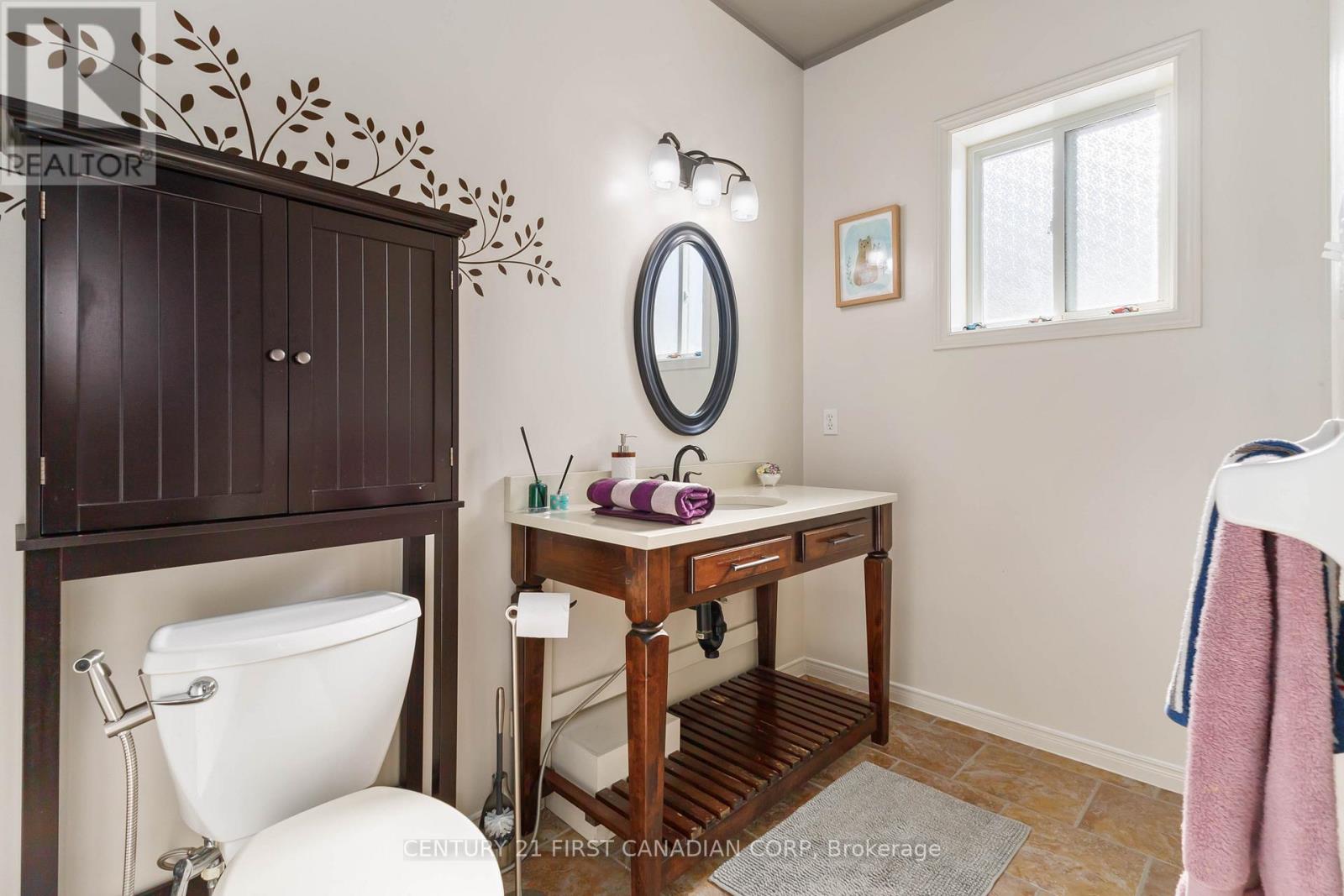 Photo 30 of 256 White Sands Drive, London South ON