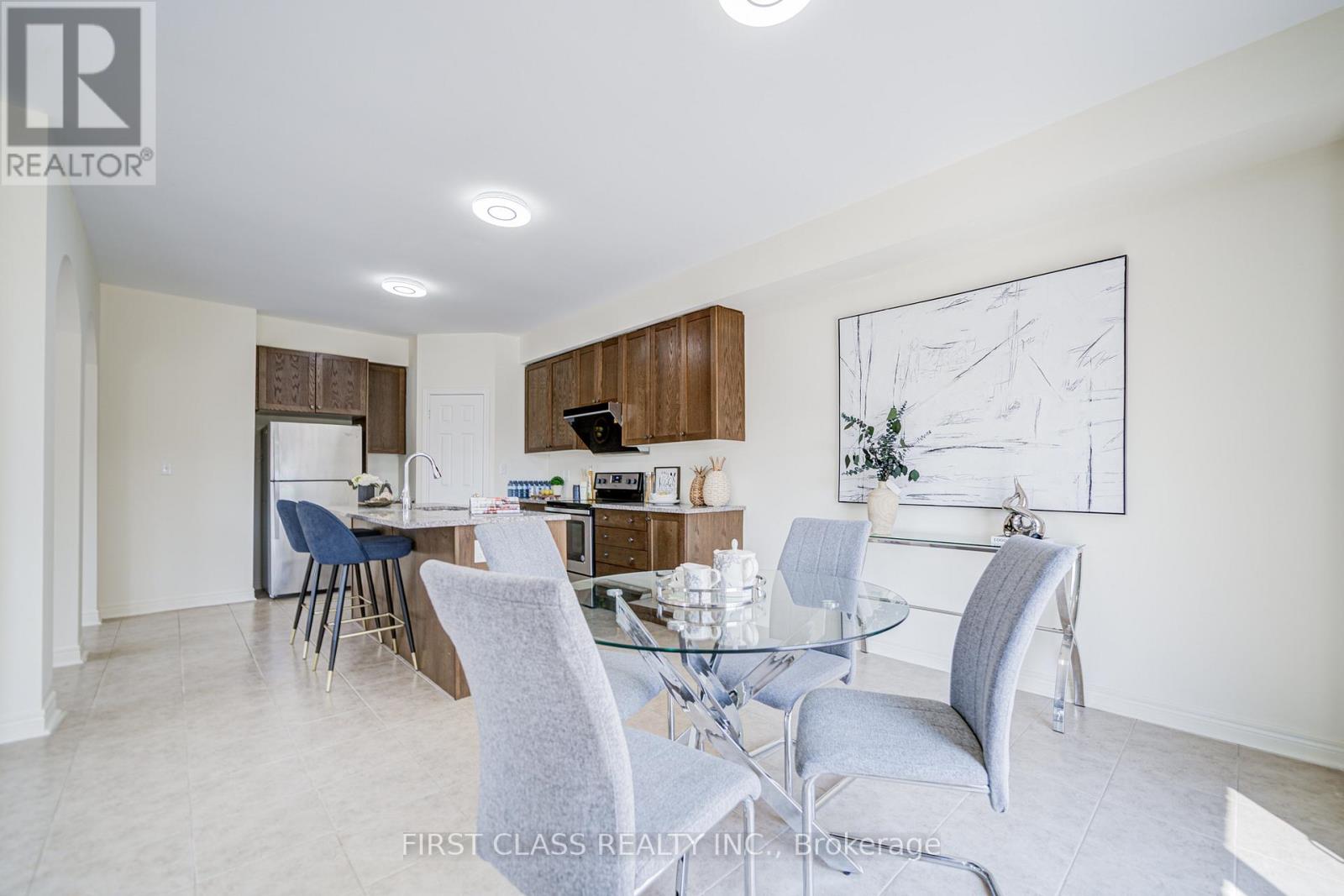 Photo 19 of 115 Noahs Farm Trail, Whitchurchstouffville ON