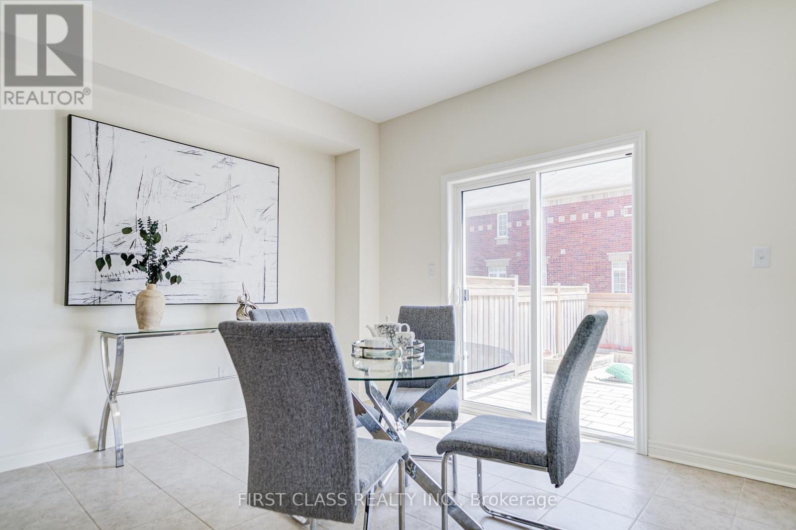 Photo 17 of 115 Noahs Farm Trail, Whitchurchstouffville ON