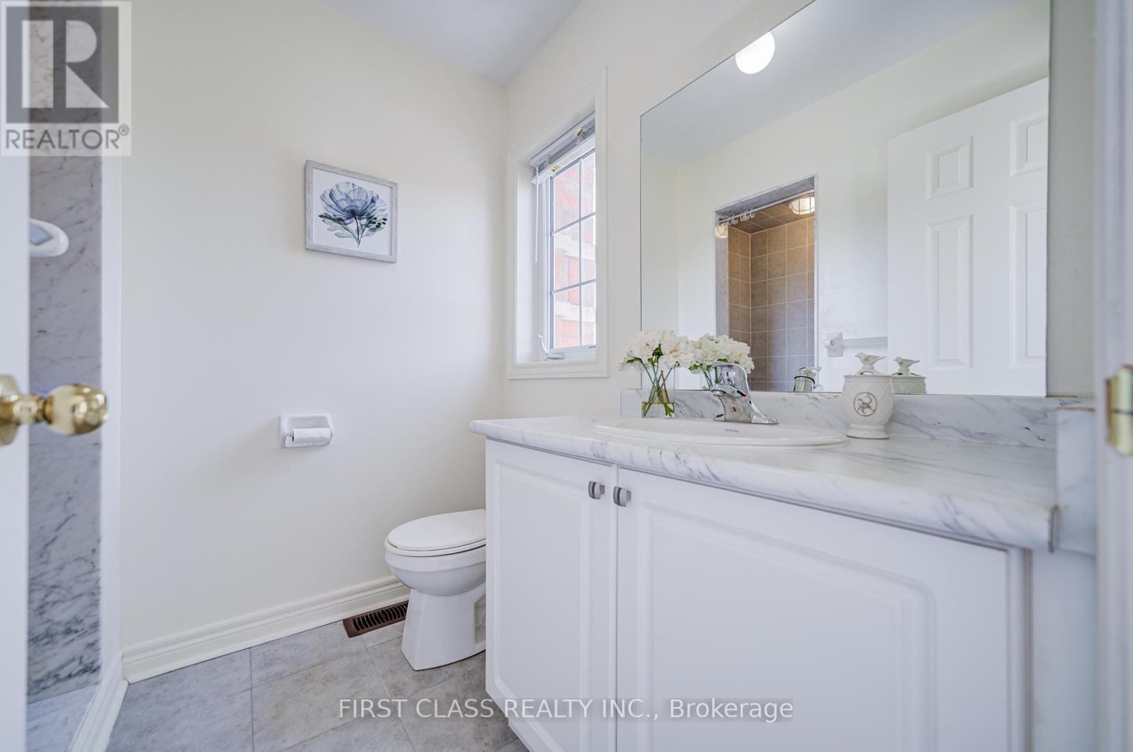 Photo 34 of 115 Noahs Farm Trail, Whitchurchstouffville ON