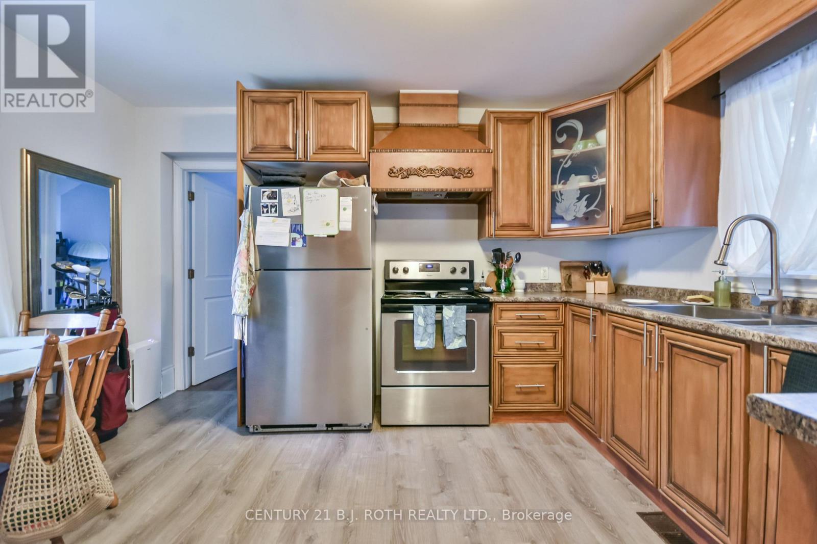 Photo 14 of 57 Penetang Street, Barrie ON