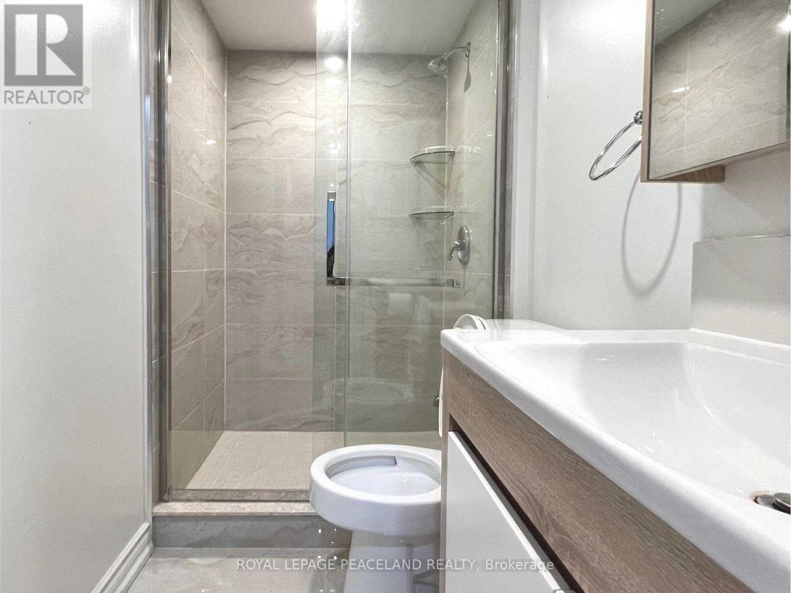 Photo 22 of 27 Leadenhall Road, Brampton ON