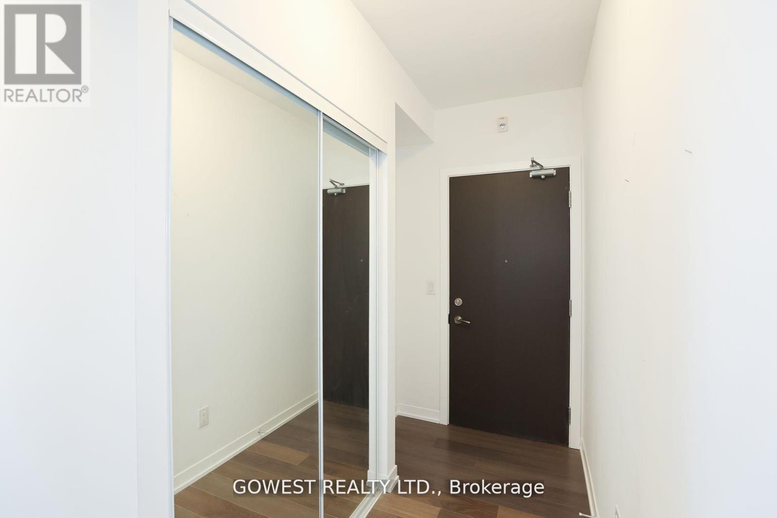 Photo 18 of 705 550 North Service Road, Grimsby ON