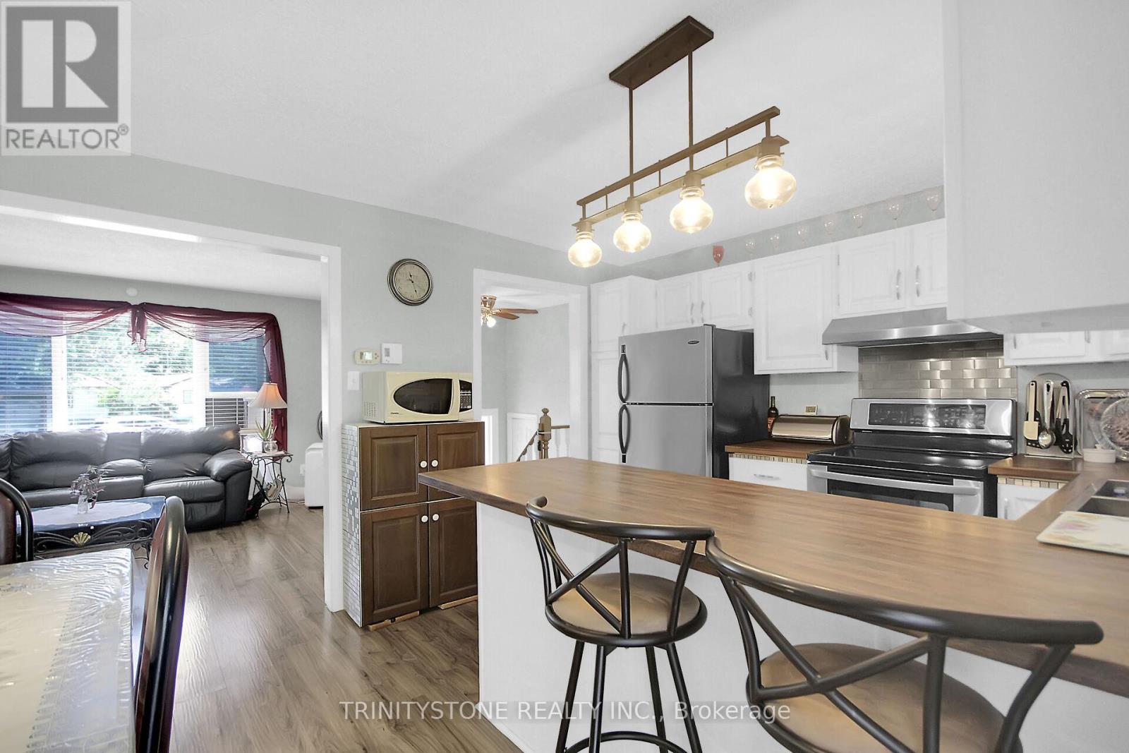 Photo 11 of 30 5620 Rockdale Road, Ottawa ON
