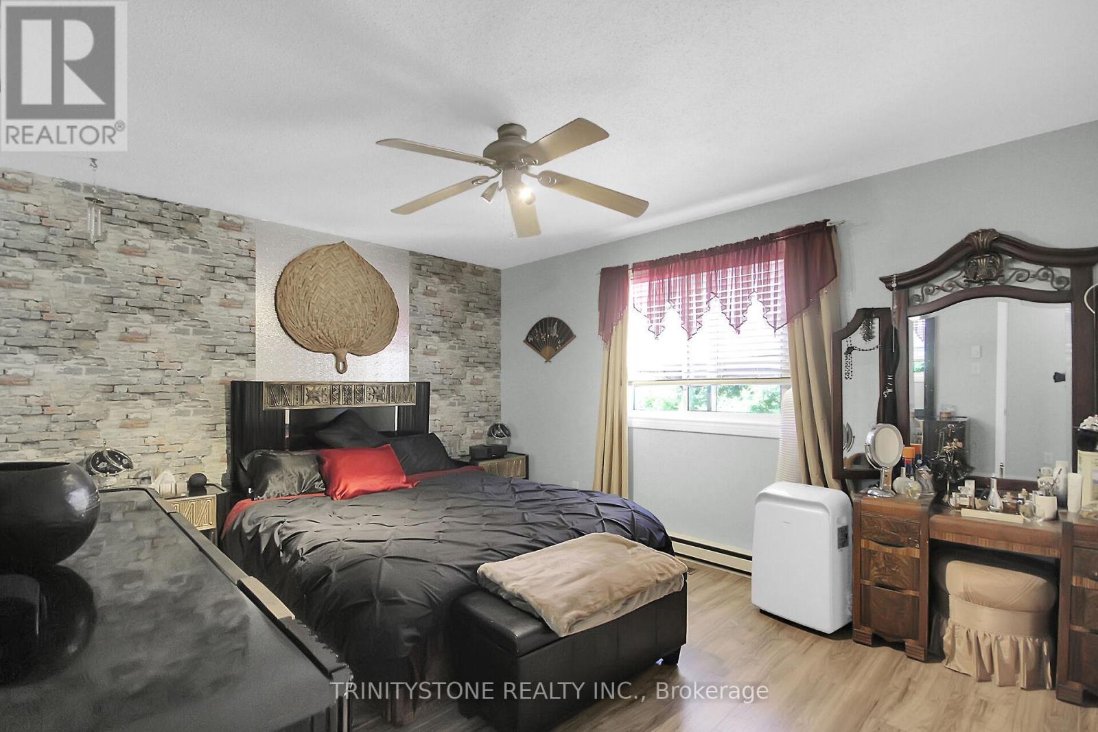 Photo 24 of 30 5620 Rockdale Road, Ottawa ON
