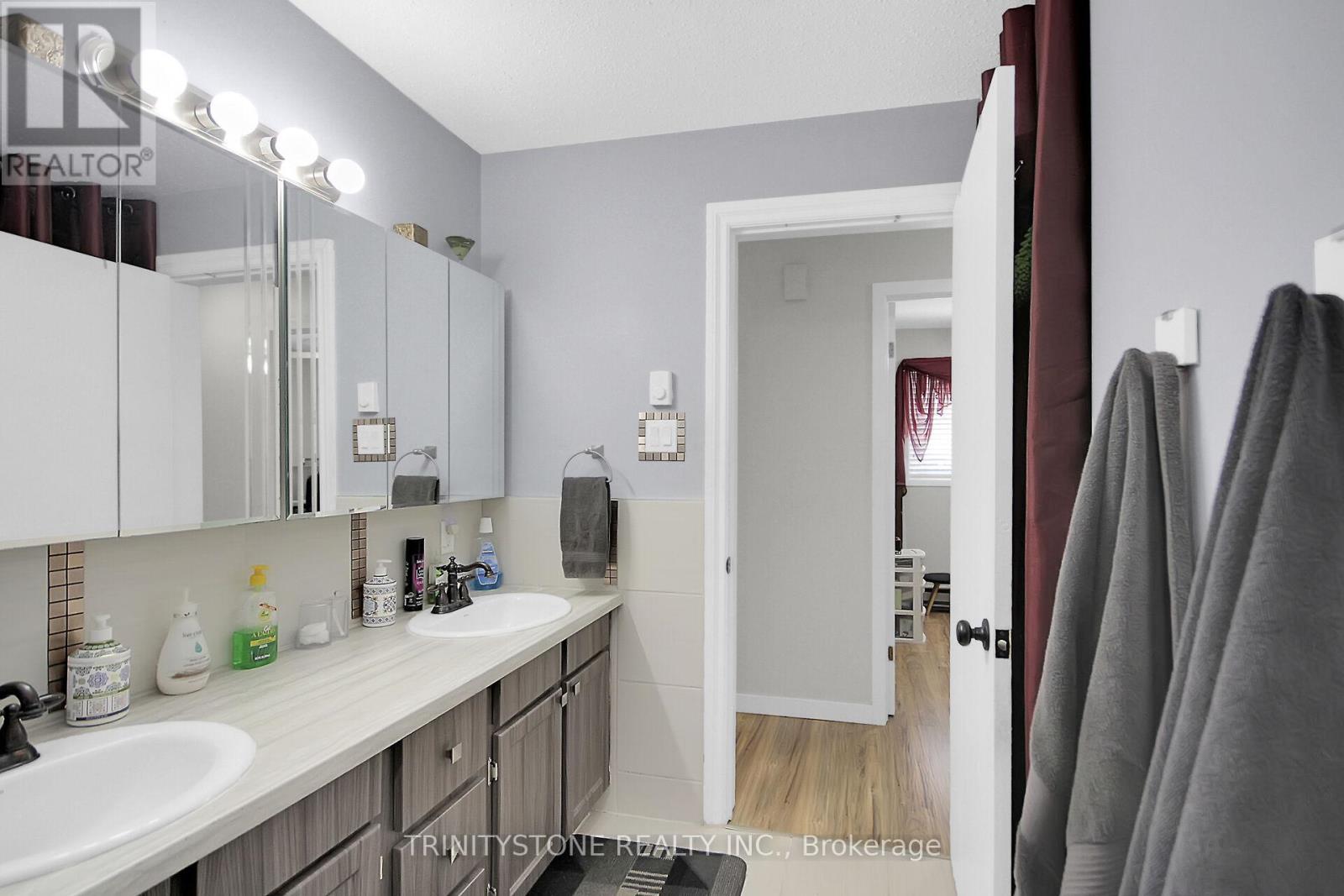 Photo 42 of 30 5620 Rockdale Road, Ottawa ON
