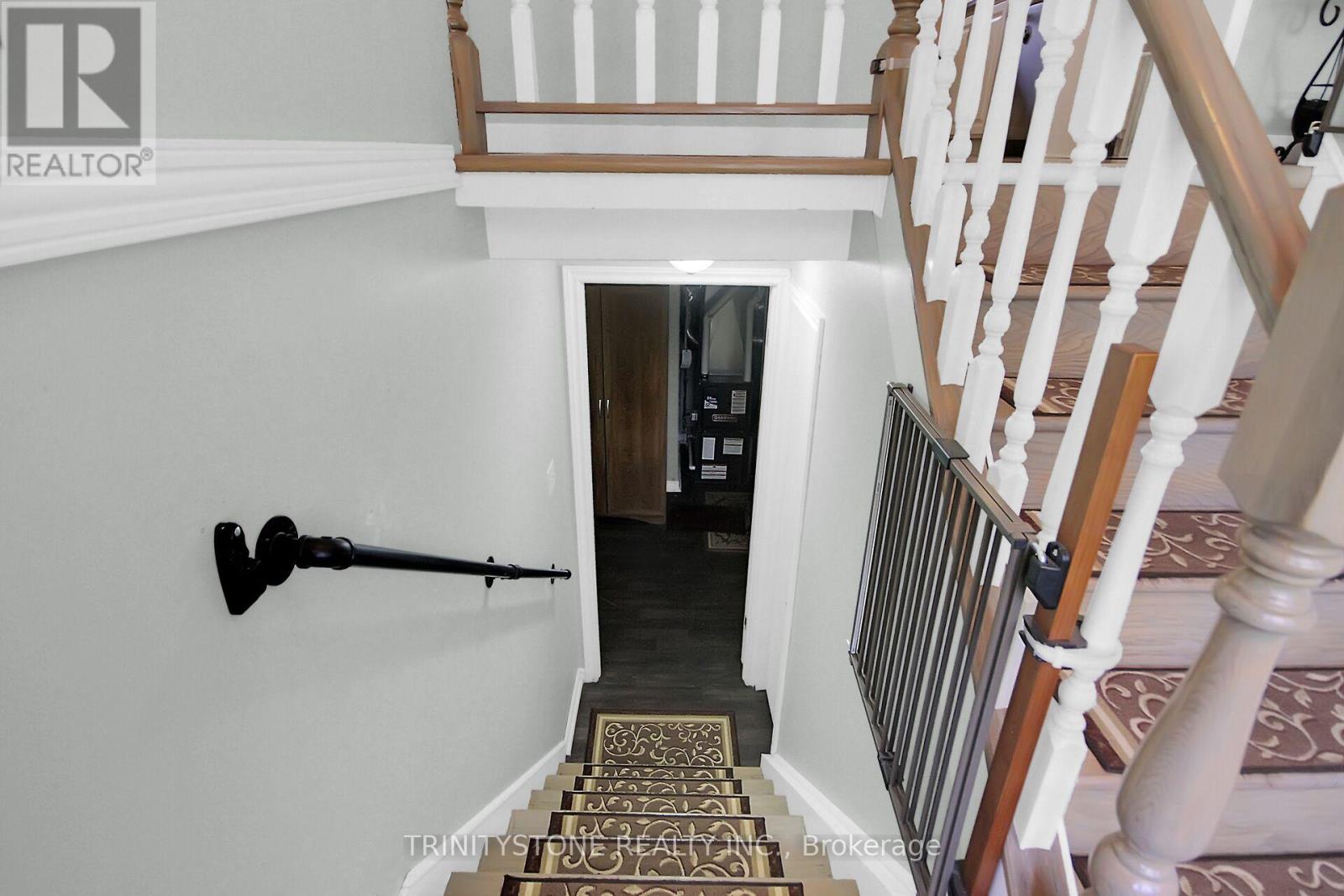 Photo 6 of 30 5620 Rockdale Road, Ottawa ON