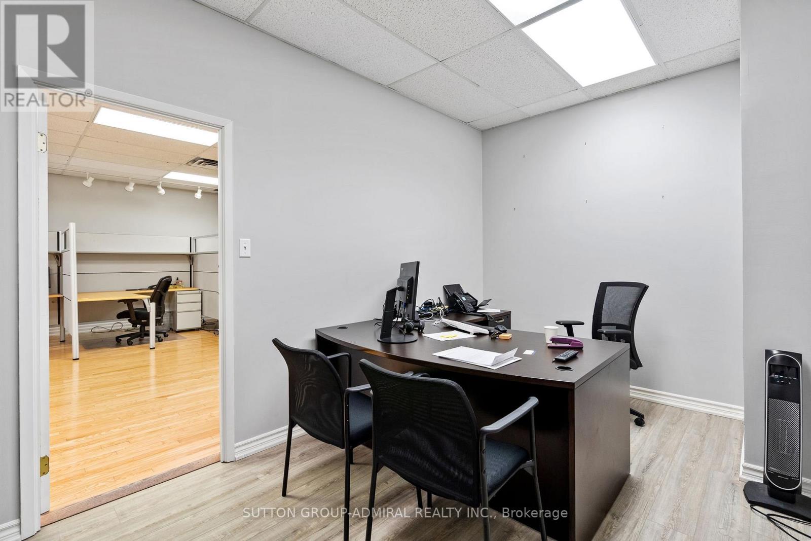 Photo 16 of 7 12 20 Crown Steel Drive, Markham ON