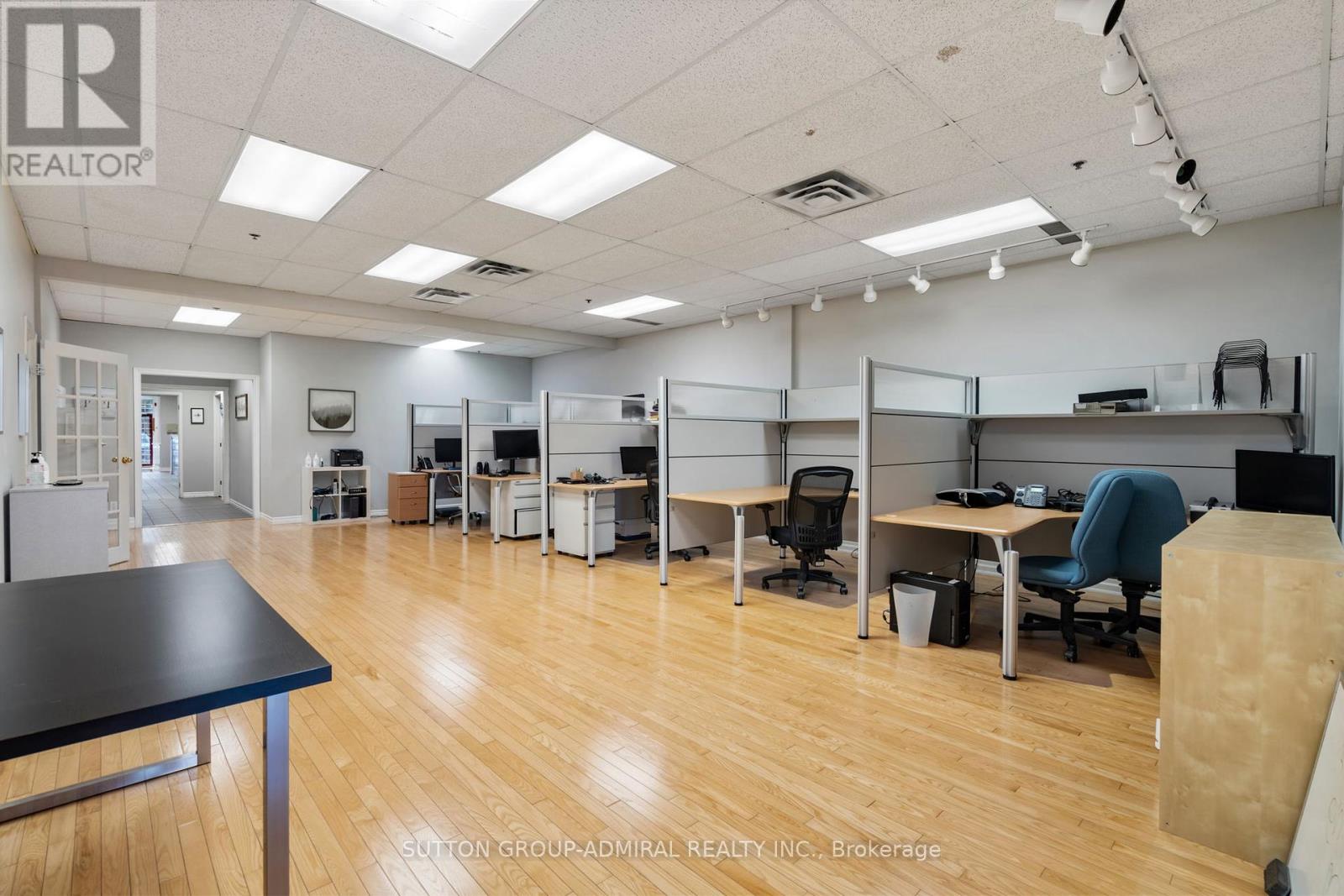 Photo 17 of 7 12 20 Crown Steel Drive, Markham ON