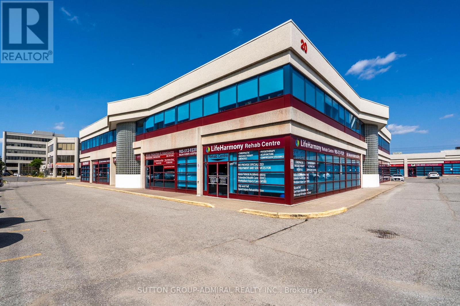 Photo 10 of 7 12 20 Crown Steel Drive, Markham ON