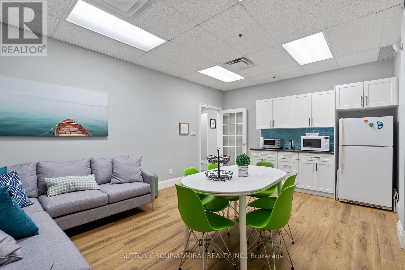Photo 21 of 7 12 20 Crown Steel Drive, Markham ON