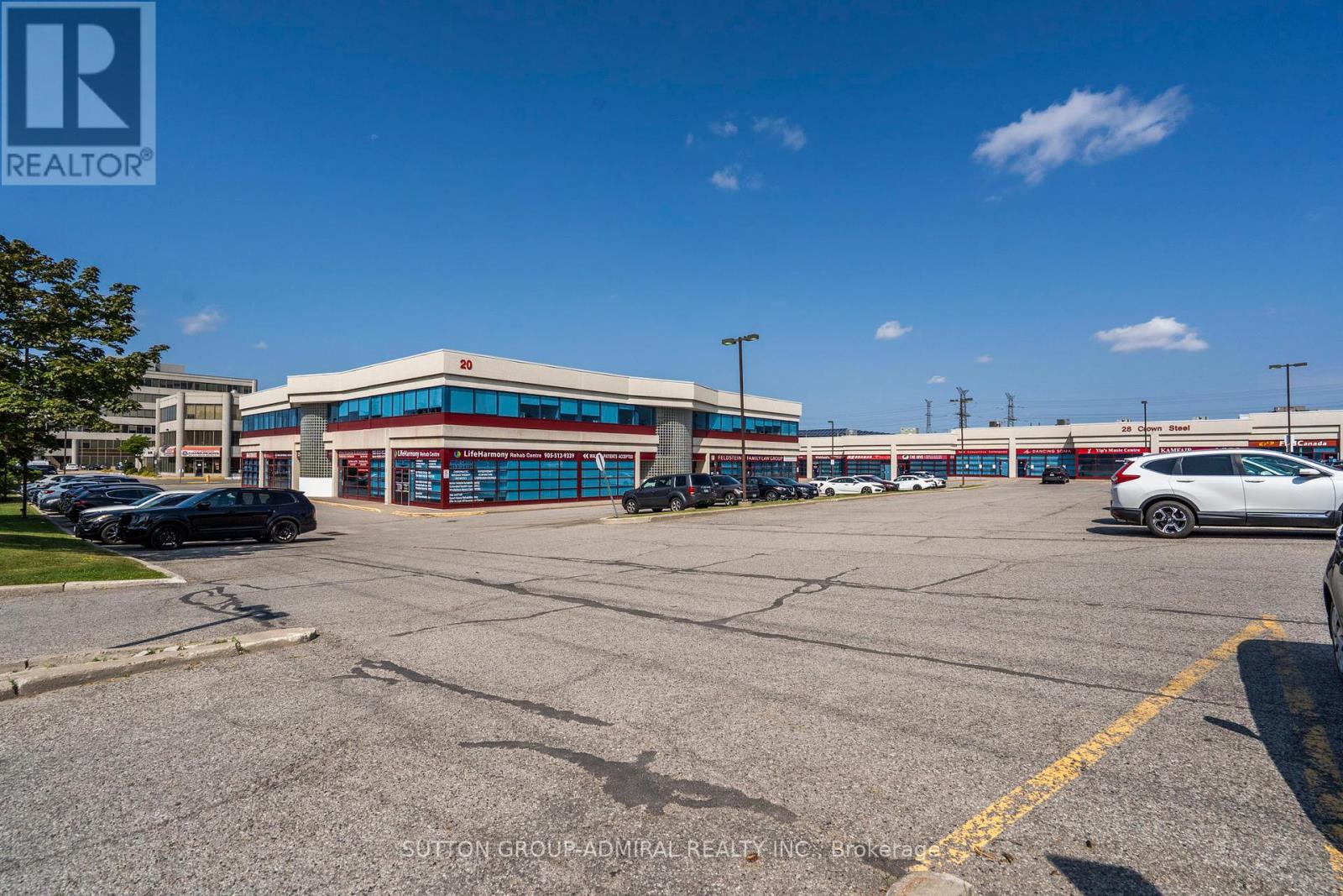 Photo 9 of 7 12 20 Crown Steel Drive, Markham ON