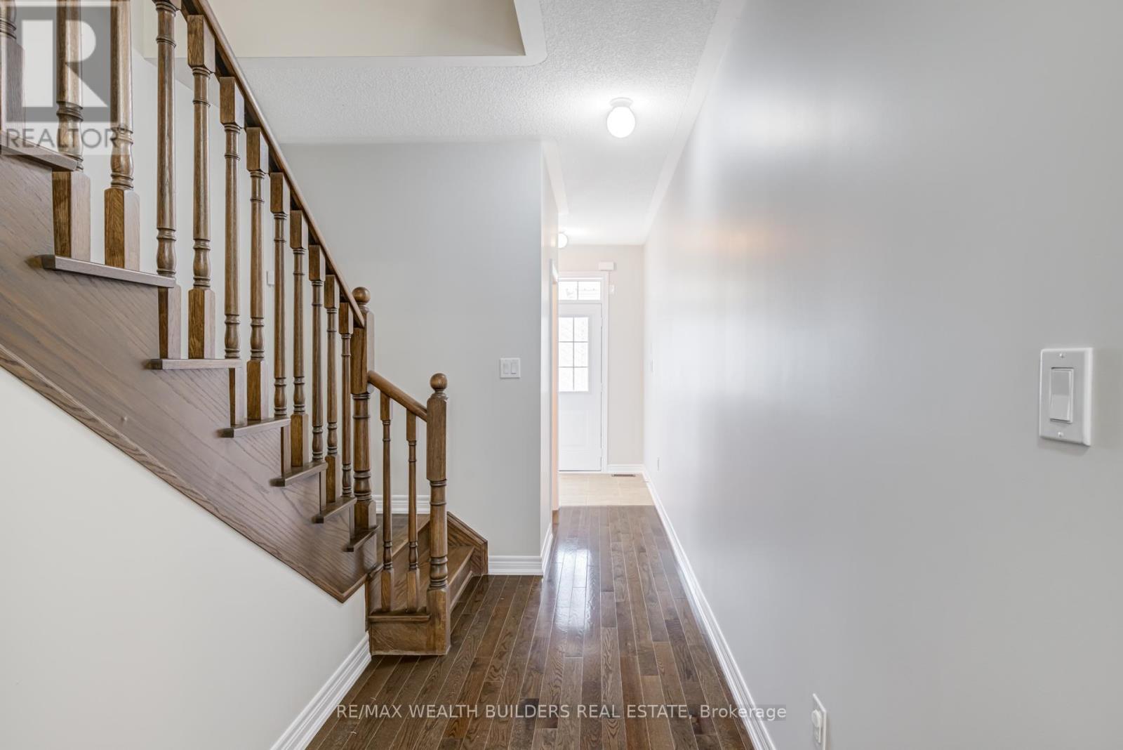 Photo 12 of 22 Goulston Street, Brampton ON