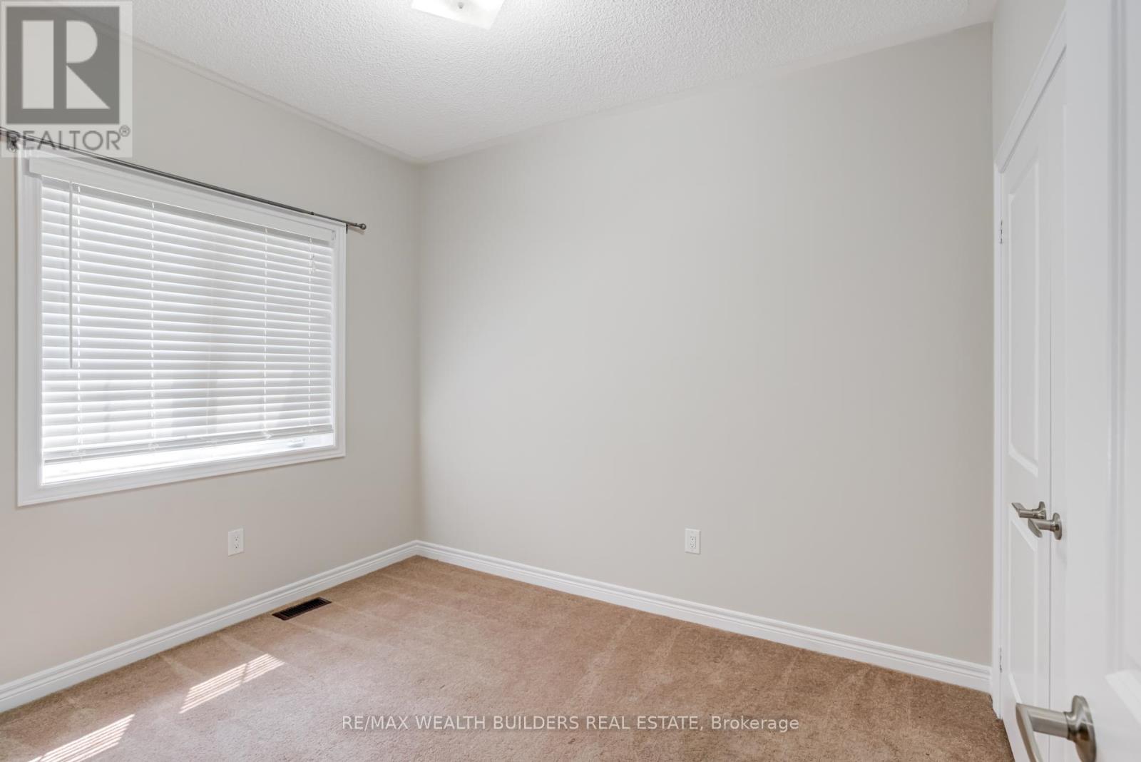 Photo 30 of 22 Goulston Street, Brampton ON