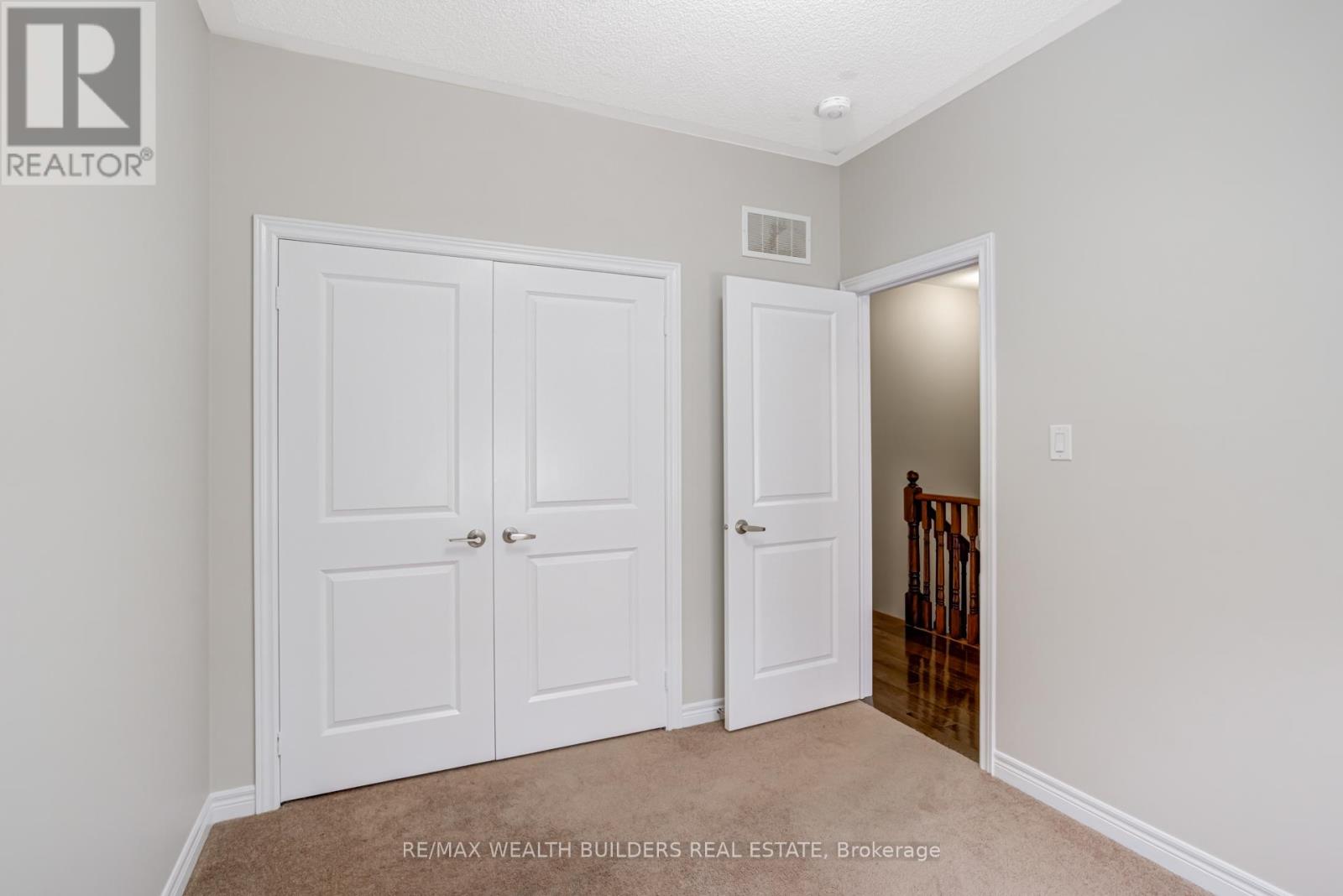 Photo 31 of 22 Goulston Street, Brampton ON