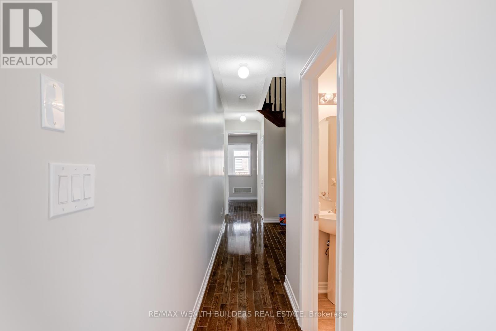 Photo 9 of 22 Goulston Street, Brampton ON