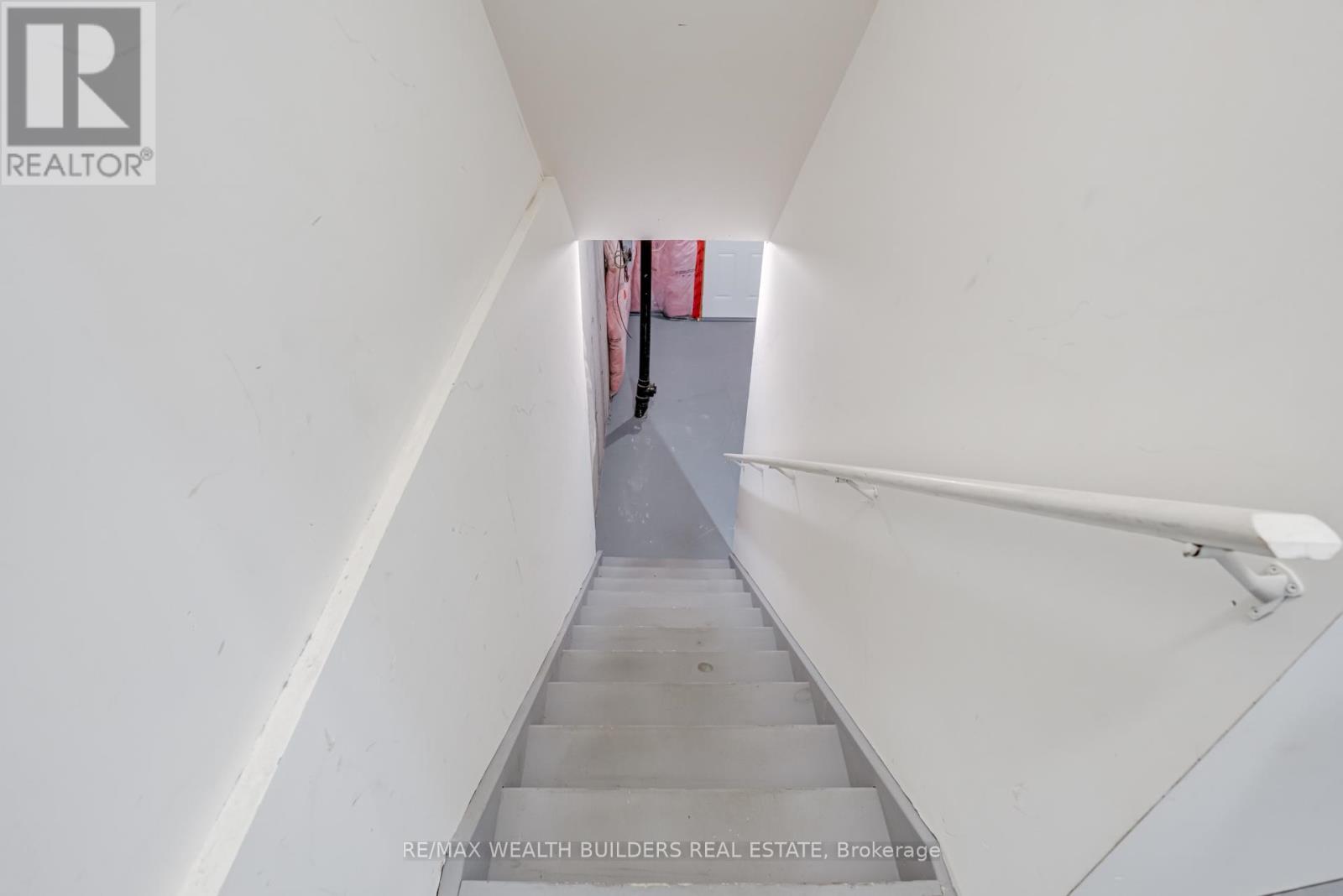 Photo 38 of 22 Goulston Street, Brampton ON