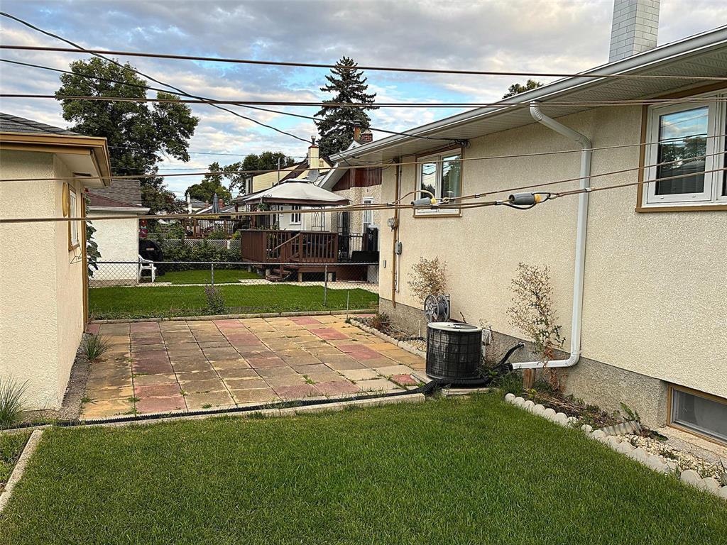 Photo 9 of 278 Bronx Avenue, Winnipeg MB