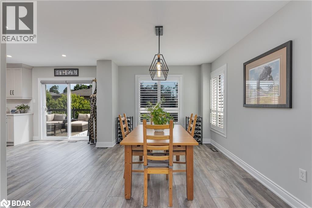 Photo 7 of 143 Crompton Drive, Barrie ON