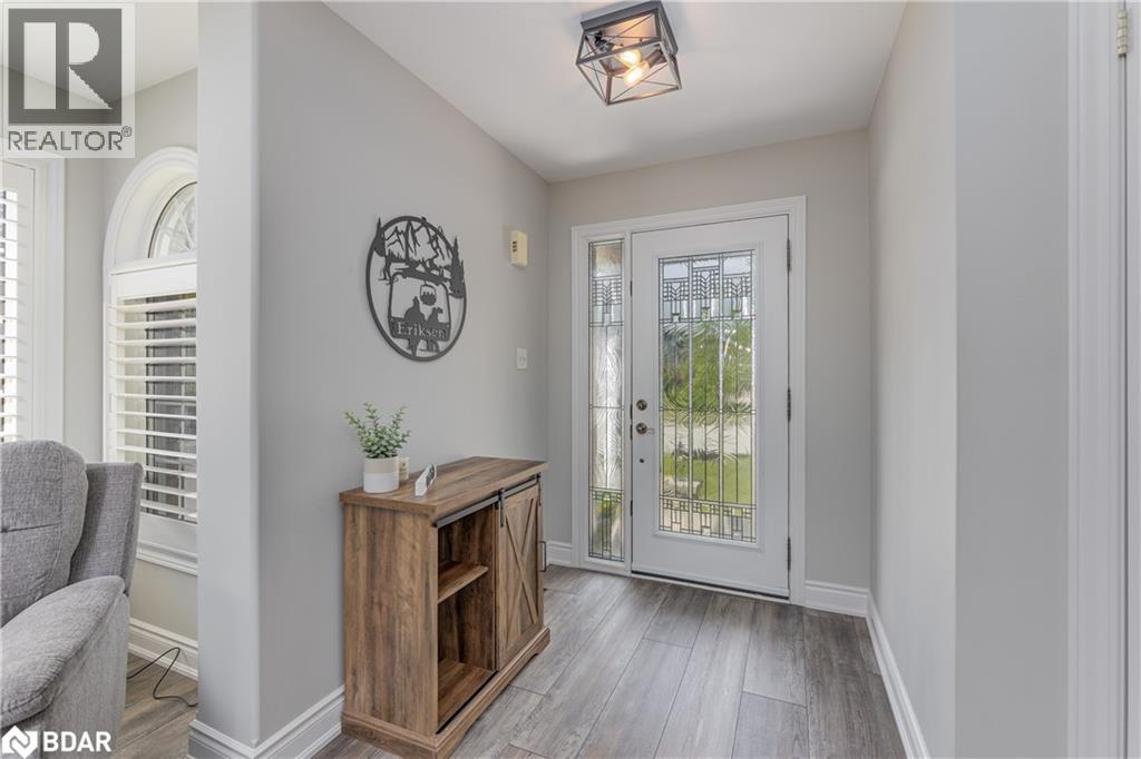 Photo 5 of 143 Crompton Drive, Barrie ON