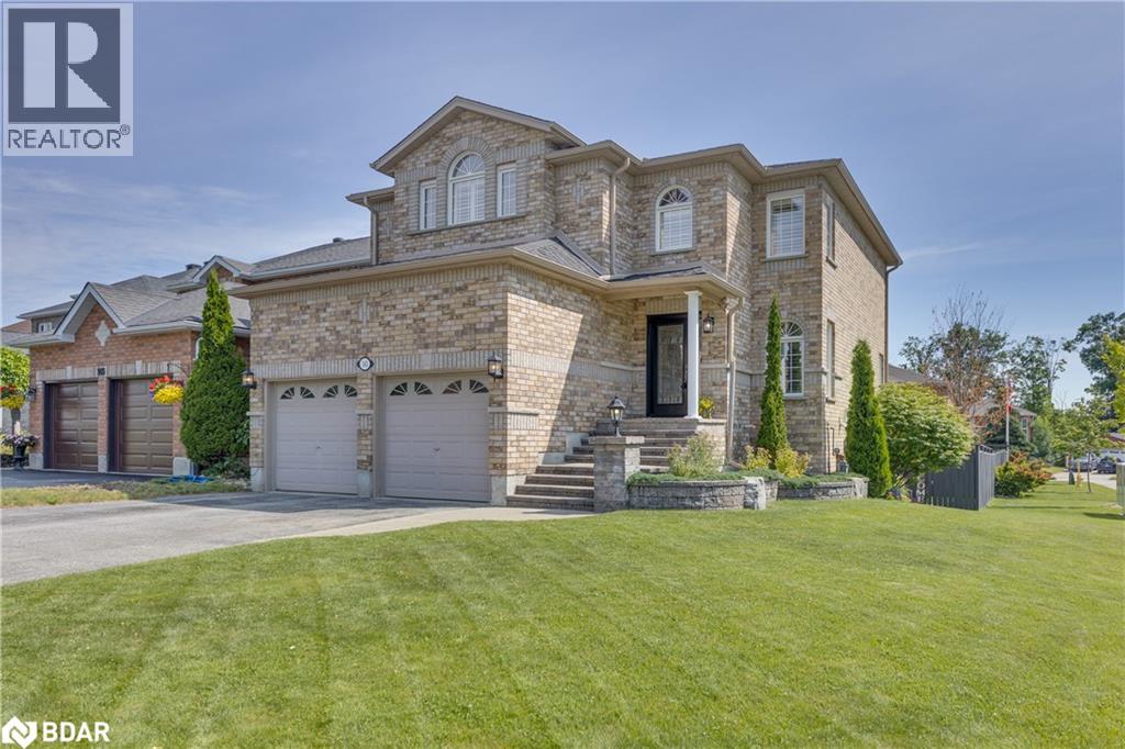 Photo 2 of 143 Crompton Drive, Barrie ON
