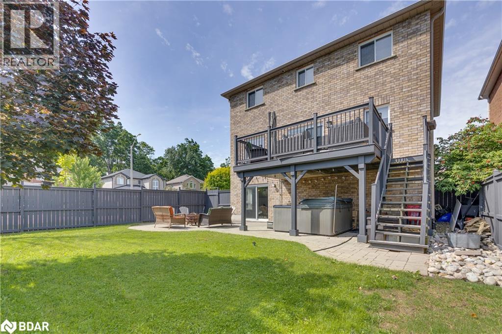 Photo 44 of 143 Crompton Drive, Barrie ON
