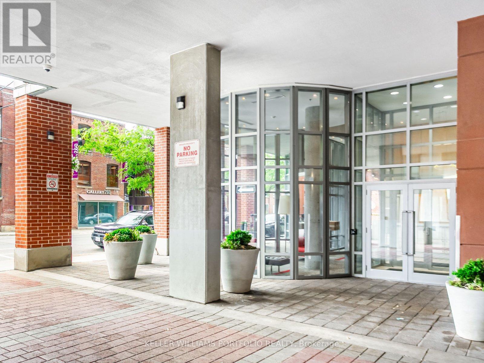 Photo 3 of 1205 255 Richmond Street E, Toronto ON