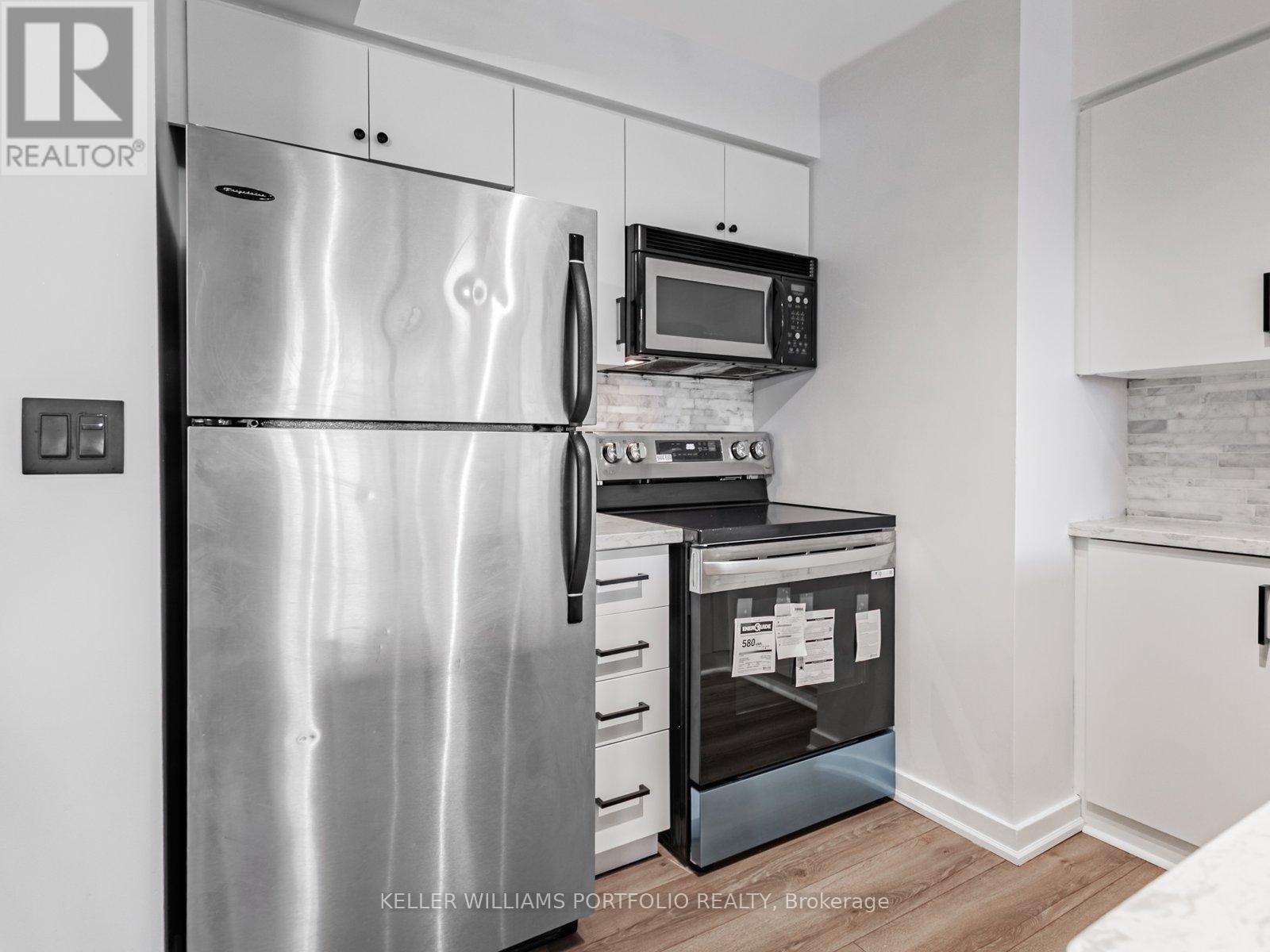 Photo 7 of 1205 255 Richmond Street E, Toronto ON