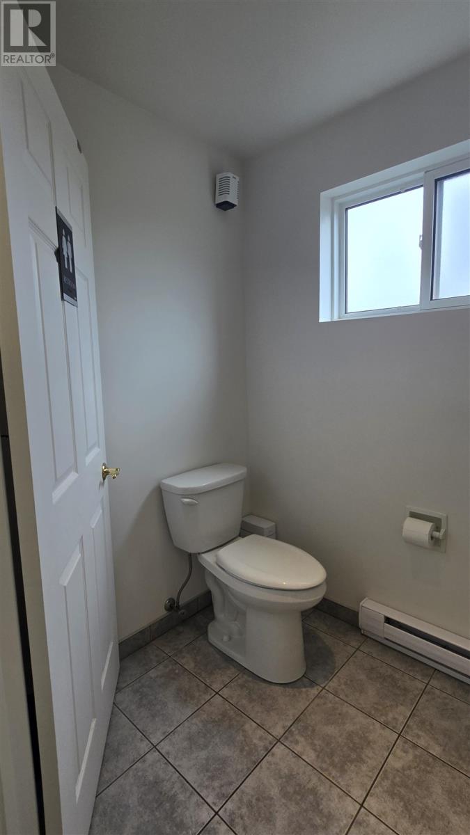Photo 19 of 412 Albert St E, Sault Ste Marie ON