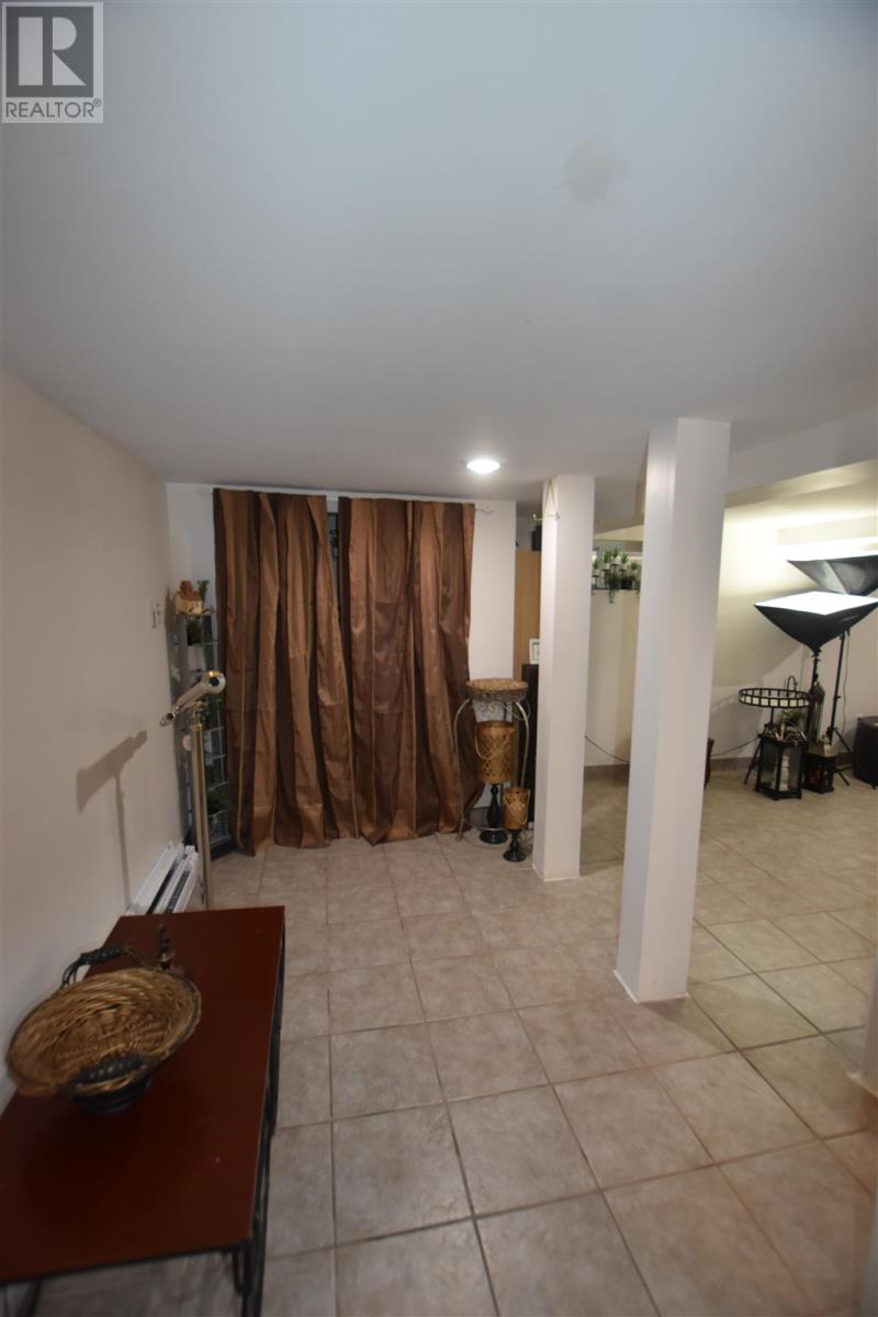 Photo 46 of 412 Albert St E, Sault Ste Marie ON