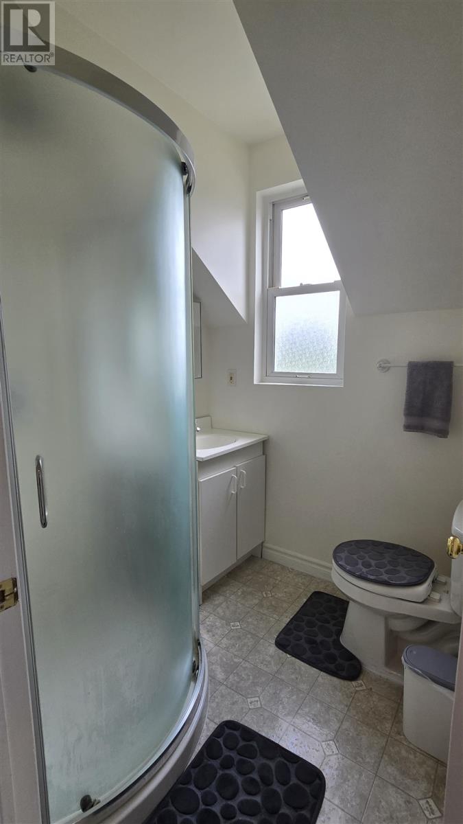 Photo 36 of 412 Albert St E, Sault Ste Marie ON