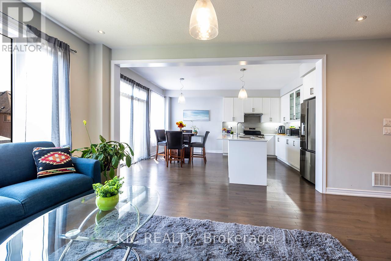 Photo 12 of 135 Woolacott Lane, Clarington ON