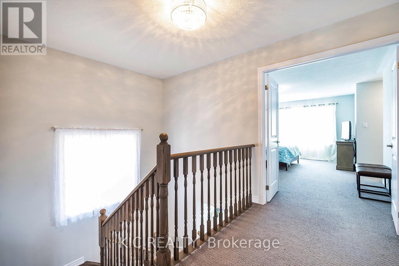Photo 21 of 135 Woolacott Lane, Clarington ON