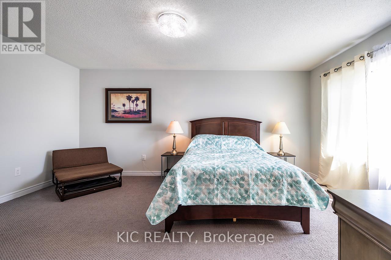 Photo 22 of 135 Woolacott Lane, Clarington ON
