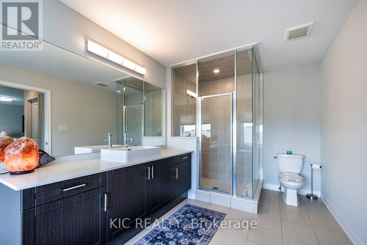 Photo 25 of 135 Woolacott Lane, Clarington ON